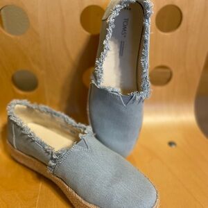 New- TOMS Light Blue Espadrille Flats